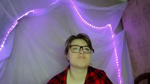 seductive_she_wolf online show from May 18, 2026, 11:38 am