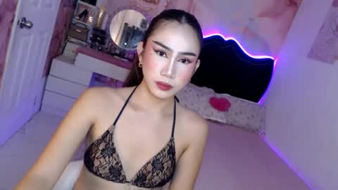Snapshot of seductive_vana chatting on May 15, 2026, 10:50 pm Vanessa online show from May 15, 2026, 10:50 pm