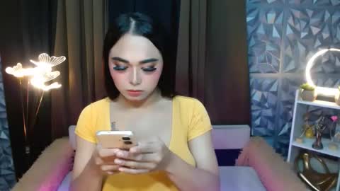 Lala online show from September 23, 2025, 10:02 pm