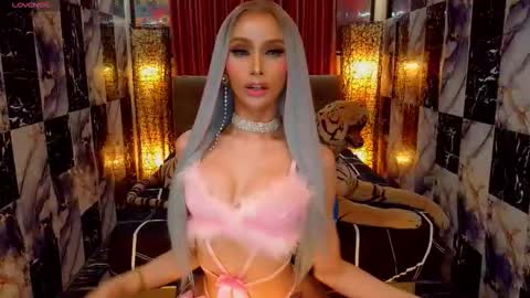 Snapshot of seductresskatarina chatting on May 8, 2026, 9:36 am KATARINA LUST online show from May 8, 2026, 9:36 am