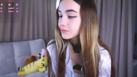 Snapshot of seeeyoubaby chatting on September 29, 2025, 4:23 pm Slavia online show from September 29, 2025, 4:23 pm