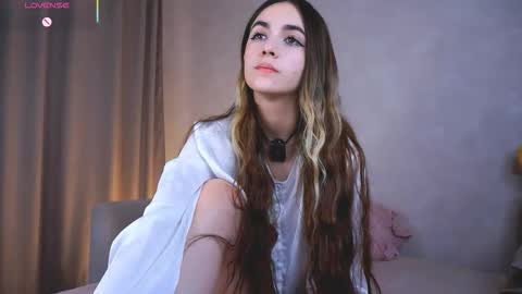 Snapshot of seeeyoubaby chatting on October 11, 2025, 2:48 pm Slavia online show from October 11, 2025, 2:48 pm