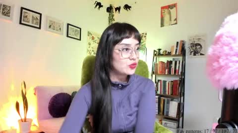 Luciana online show from April 22, 2026, 12:35 am