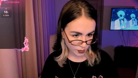 selectrra online show from December 11, 2024, 3:26 pm