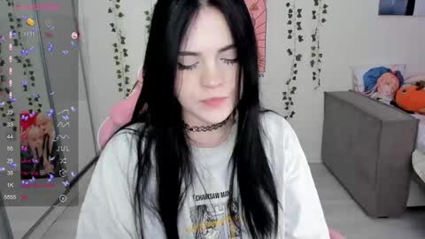 Selena  online show from February 10, 2025, 5:03 am