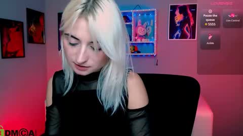 selena addison online show from November 21, 2025, 9:24 pm