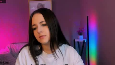 selena addison online show from November 25, 2025, 11:10 am