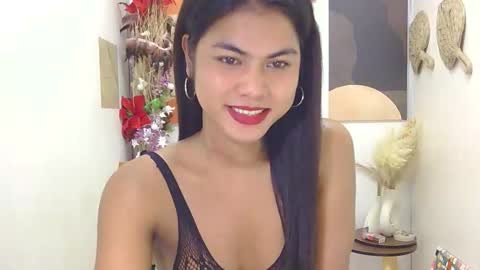 selena_fox2000 online show from December 17, 2025, 11:05 am