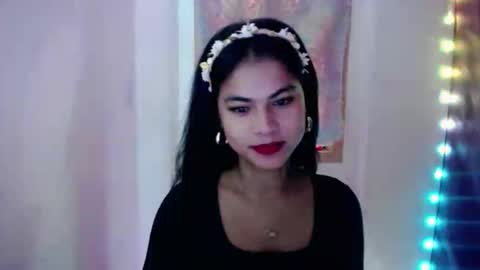 selena_fox2000 online show from April 14, 2026, 4:07 am