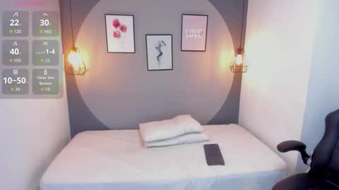 Selena online show from November 1, 2025, 11:12 am