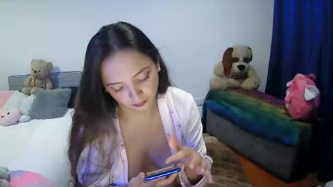 Snapshot of selena_shadow chatting on December 4, 2024, 4:32 am selena shadow online show from December 4, 2024, 4:32 am