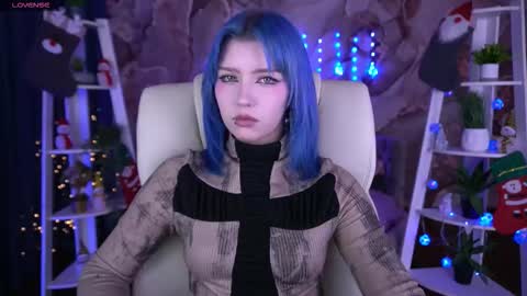 selenairis online show from December 22, 2025, 9:45 pm