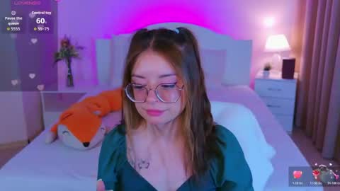Snapshot of selenamills chatting on July 5, 2026, 2:07 am selenamills online show from July 5, 2026, 2:07 am