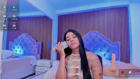 selenastonne online show from November 27, 2025, 10:56 pm