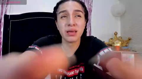 Selena  online show from January 11, 2026, 4:39 am