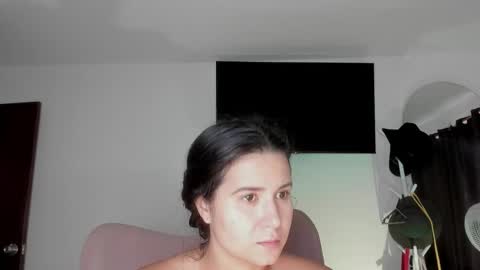 Alejandra  online show from September 18, 2025, 12:29 pm
