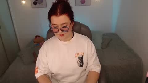 Snapshot of selene_rouse_ chatting on June 20, 2026, 10:56 pm selene_rouse_ online show from June 20, 2026, 10:56 pm