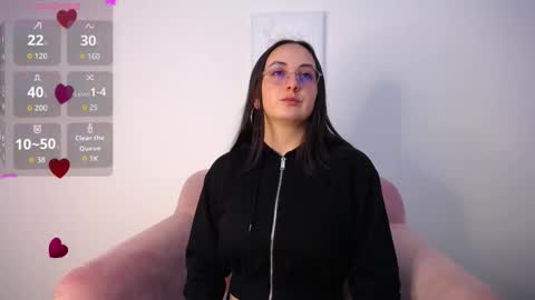 selene_swee online show from March 23, 2026, 8:57 pm