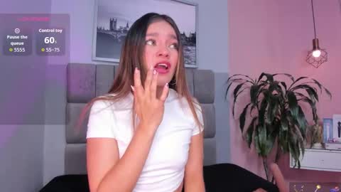 Selene online show from November 28, 2025, 4:26 am