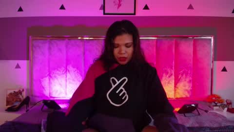 Snapshot of seleneblaze chatting on November 14, 2025, 11:42 am Selene online show from November 14, 2025, 11:42 am