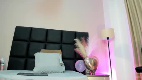 Selene Lujan online show from February 18, 2026, 11:39 am