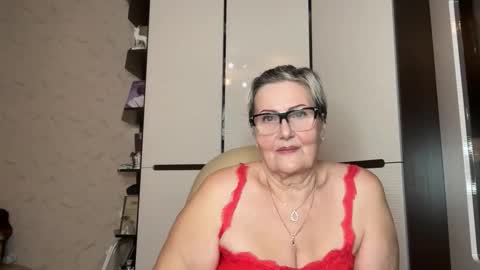 Selenna online show from March 8, 2026, 8:01 pm