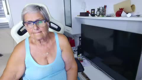 Snapshot of selenna57 chatting on June 28, 2026, 5:30 pm Selenna online show from June 28, 2026, 5:30 pm