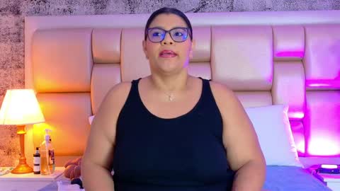 Selenna Cooper online show from April 18, 2026, 11:47 am