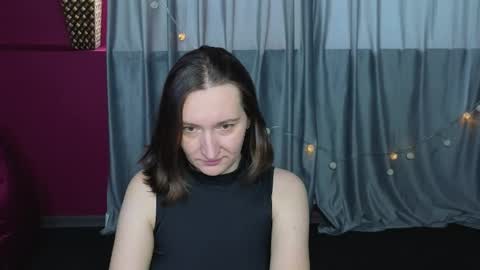 selestiasonata online show from April 19, 2026, 1:38 am