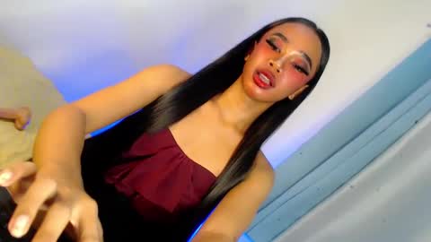 Snapshot of selfsuckercum69 chatting on January 24, 2025, 12:42 am Jessy online show from January 24, 2025, 12:42 am