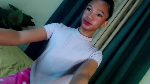 Snapshot of selfsuckercum69 chatting on January 29, 2025, 6:18 pm Jessy online show from January 29, 2025, 6:18 pm