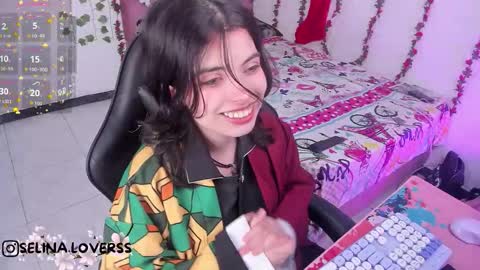 Selina online show from January 7, 2026, 6:49 am