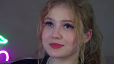 SelinSwarovski online show from January 29, 2025, 1:48 am