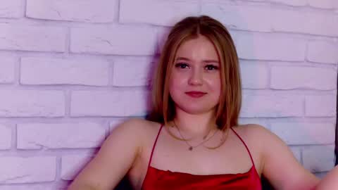 SelinSwarovski online show from February 26, 2025, 11:37 pm