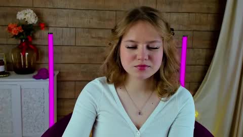 SelinSwarovski online show from March 8, 2025, 9:40 pm