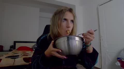 sellena_angel online show from October 27, 2025, 11:36 am