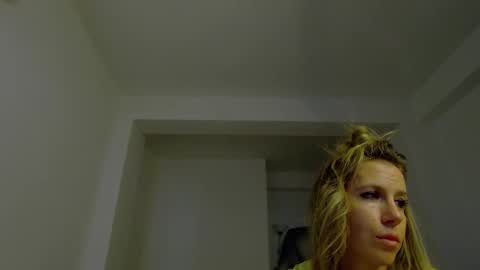 sellena_angels online show from March 8, 2026, 1:15 pm