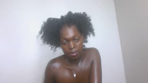 sellinprinces online show from November 18, 2025, 10:03 pm