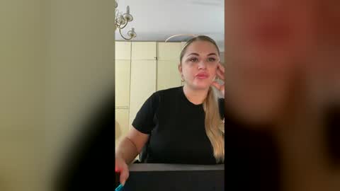 Alina online show from December 2, 2025, 8:08 am