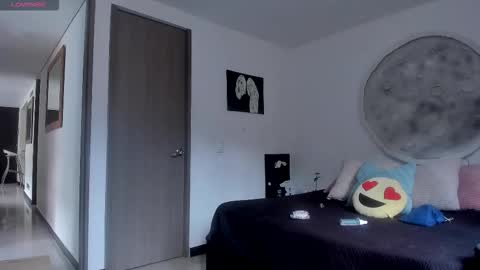 Selyn online show from March 20, 2026, 6:02 pm