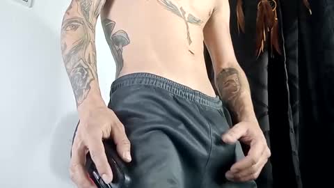 sem_alas online show from February 1, 2025, 10:23 pm