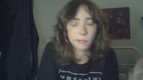 Snapshot of sendforesme chatting on October 25, 2025, 11:43 pm goddess esme  online show from October 25, 2025, 11:43 pm