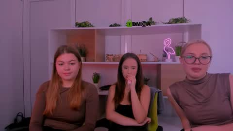 Snapshot of sendi_cais chatting on October 21, 2025, 8:26 am Sendi online show from October 21, 2025, 8:26 am