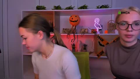 Snapshot of sendi_cais chatting on October 29, 2025, 9:33 am Sendi online show from October 29, 2025, 9:33 am