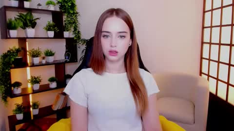 Snapshot of sensual_amy_ chatting on February 28, 2026, 2:01 am Emily online show from February 28, 2026, 2:01 am