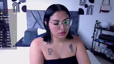 Snapshot of sensual_flame chatting on February 27, 2025, 7:26 pm Camille and sophie online show from February 27, 2025, 7:26 pm