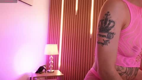 Sensual Kim77 online show from May 2, 2026, 1:05 pm