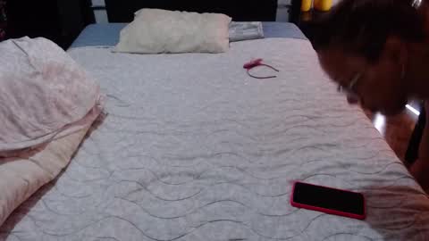 Snapshot of sensual_natalie chatting on September 18, 2025, 5:15 pm sensual_natalie online show from September 18, 2025, 5:15 pm