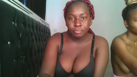 Snapshot of sensual_ria chatting on May 19, 2026, 6:31 am sensual_ria online show from May 19, 2026, 6:31 am
