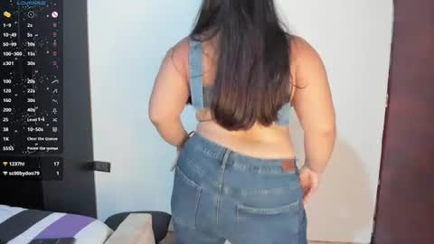 Snapshot of sensual_woman11 chatting on June 12, 2026, 1:15 am MIA online show from June 12, 2026, 1:15 am